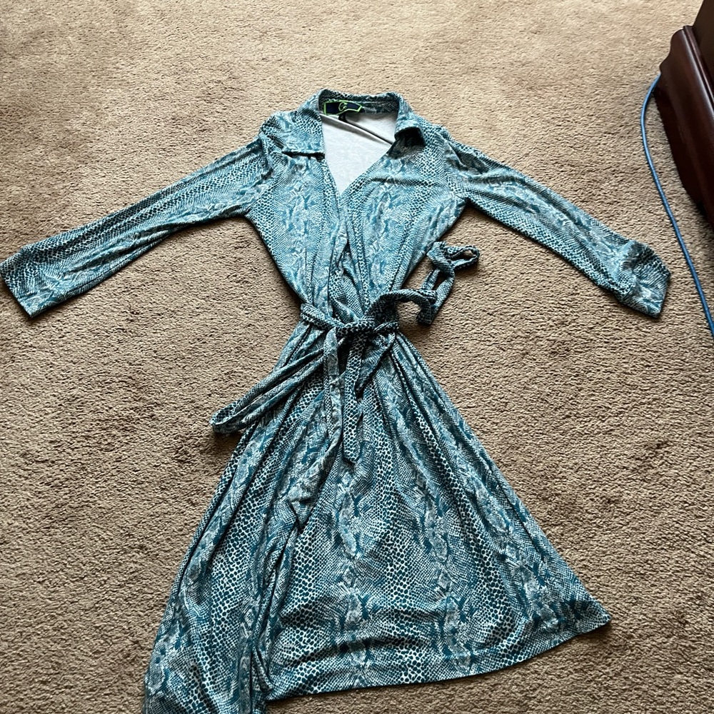 C. Wonder snakeskin turquoise wrap dress Size Small